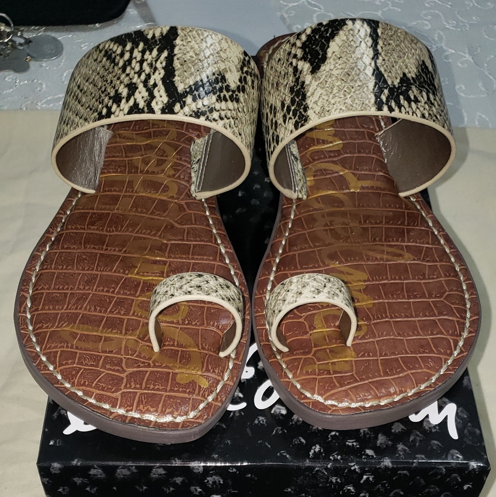 Sam Edelman Women's Toe-Ring Slide Sandals - Picture 3 of 7